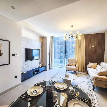 Stay By Latinem Luxury 2Br Holiday Home Cv B2302 Near Burj Khalifa Dubai Exterior photo