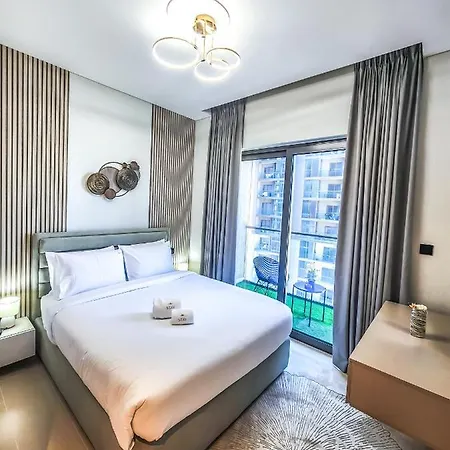 Stay By Latinem Luxury 2Br Holiday Home Cv B2302 Near Burj Khalifa Dubai Exterior photo