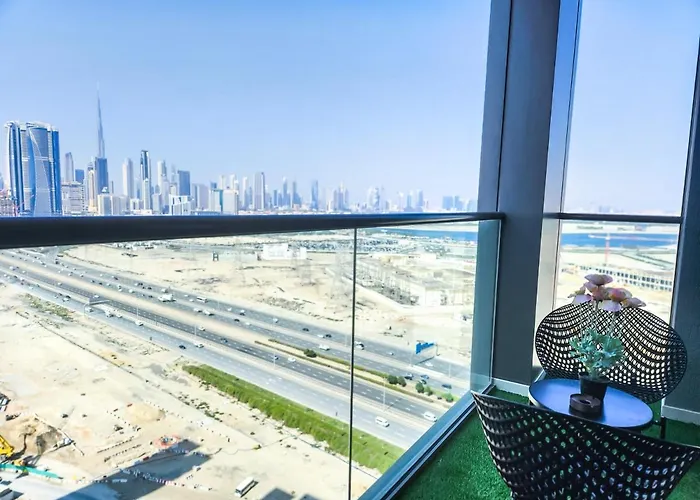 Stay By Latinem Luxury 2Br Holiday Home Cv B2302 Near Burj Khalifa